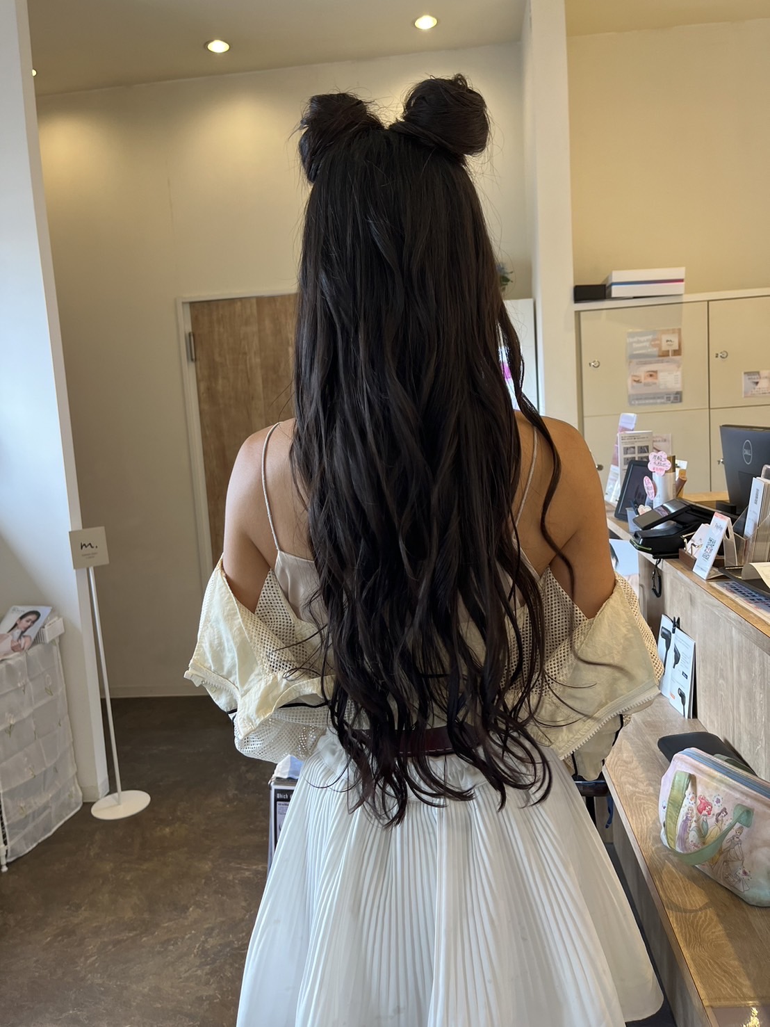 ディズニー　ミッキー　ヘアアレンジ　楽しい美容院　美容師になりたい人　求人　正社員募集　パート募集 女性に人気の美容院　５０代　６０代　７０代　８０代　人気スタイリスト　岐阜羽島　美容室SIRENAセレナ