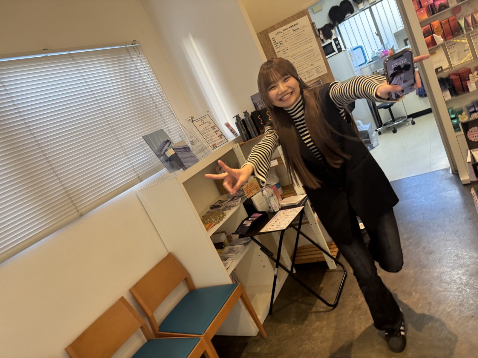 営業終了後　女性に人気の美容院　人気スタイリスト　岐阜羽島　スタッフ募集　美容室SIRENAセレナ