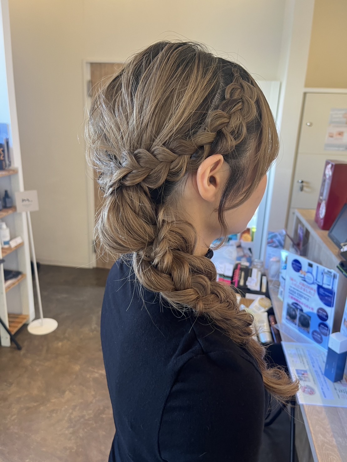 編みおろし　プリンセスアレンジ　　ヘアアレンジ　女性に人気の美容院　人気スタイリスト　岐阜羽島　スタッフ募集　美容室SIRENAセレナ