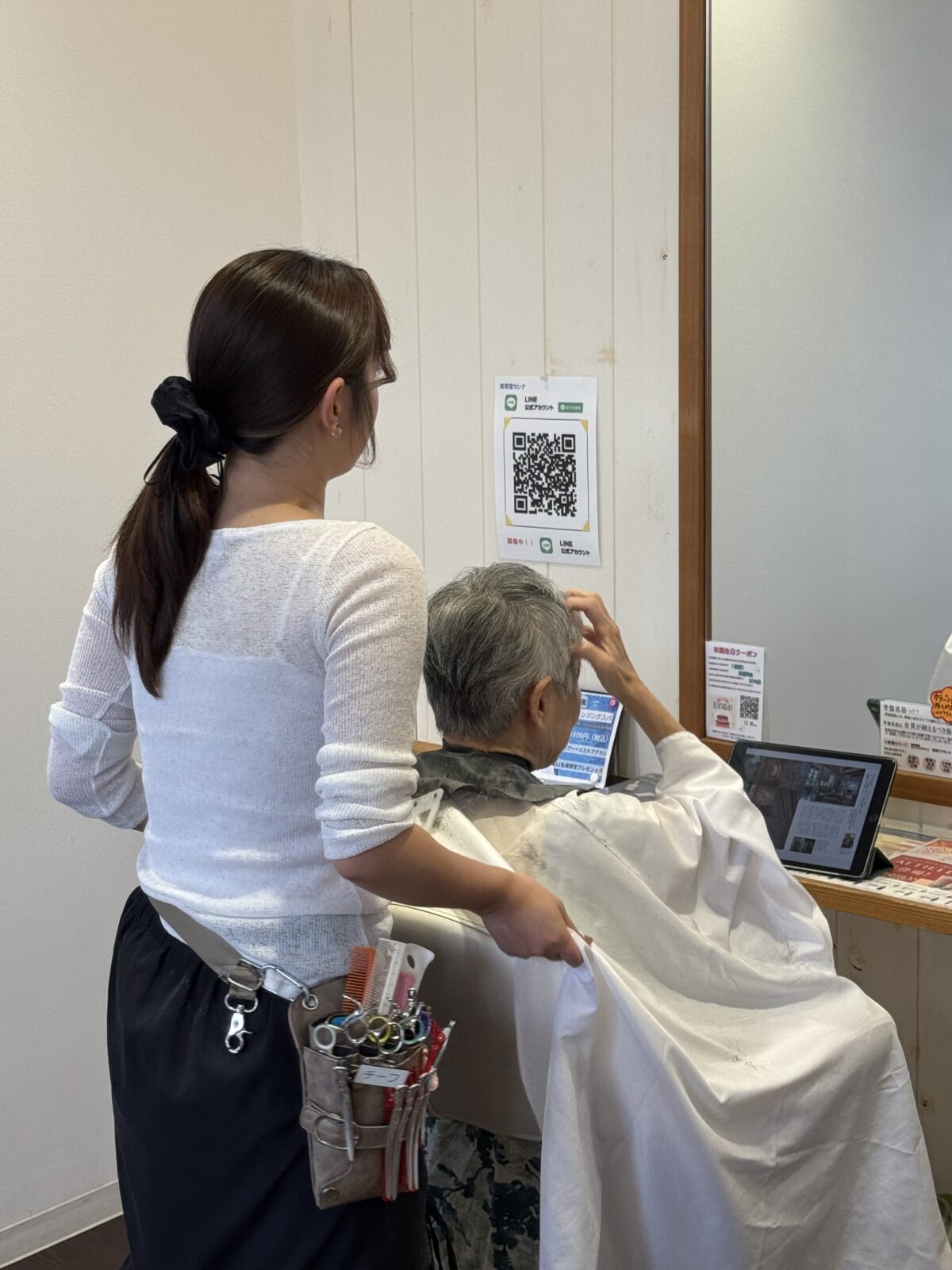 トリートメント　頭皮マッサージ　ヘッドスパ　抜け毛　薄毛　はげ対策　髪の毛　女性に人気の美容院　人気スタイリスト　岐阜羽島　スタッフ募集　美容室SIRENAセレナ